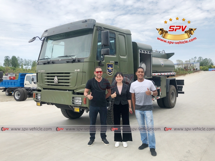 5,000 Litres Helicopter Refueling Truck Sinotruk(4x4) - Inspection